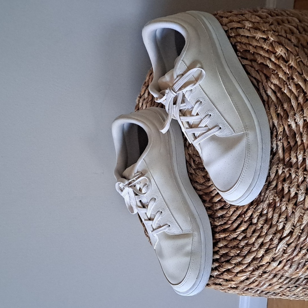 Allbirds Mens Plant Pacer Comfort/Walking/Athleisure Cream Leather Sneakers S-9 - Picture 2 of 9